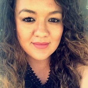 Meet your Posher, Nidia